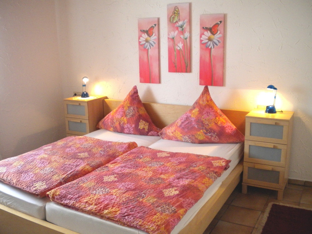Apartment photo 2