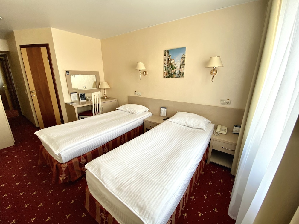 Business Twin Room