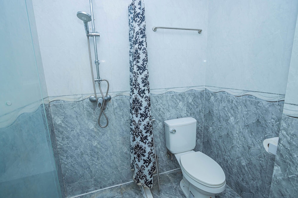 Presidential Room, Non Smoking, Hill View photo 3