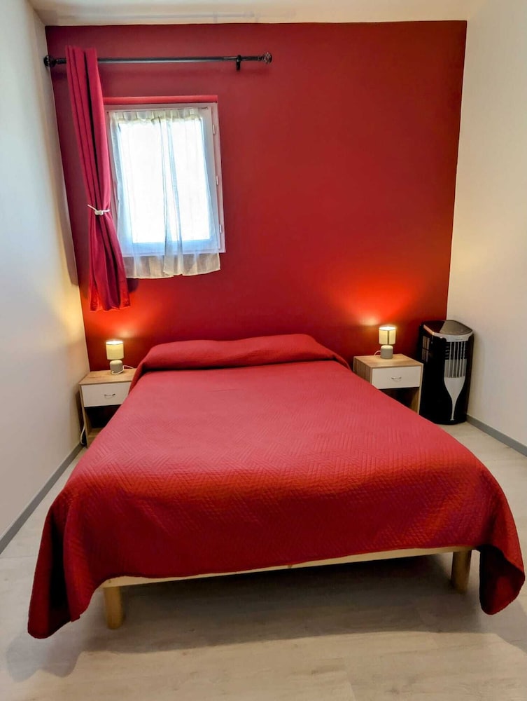 Chambre Lastours