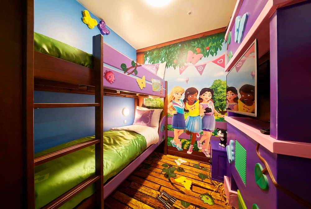 LEGO FRIENDS Theme room view photo 3