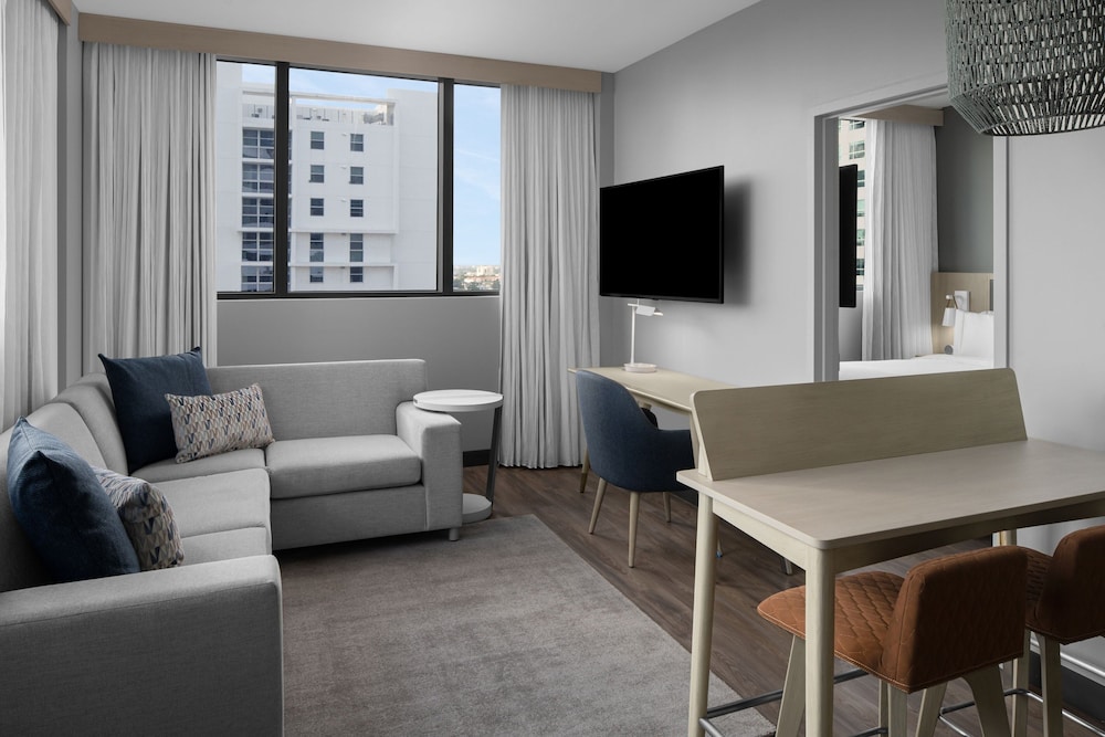 Suite, 1 Bedroom, City View