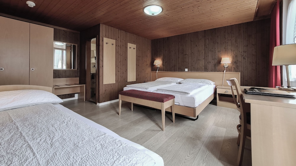 Superior Triple Room, Balcony
