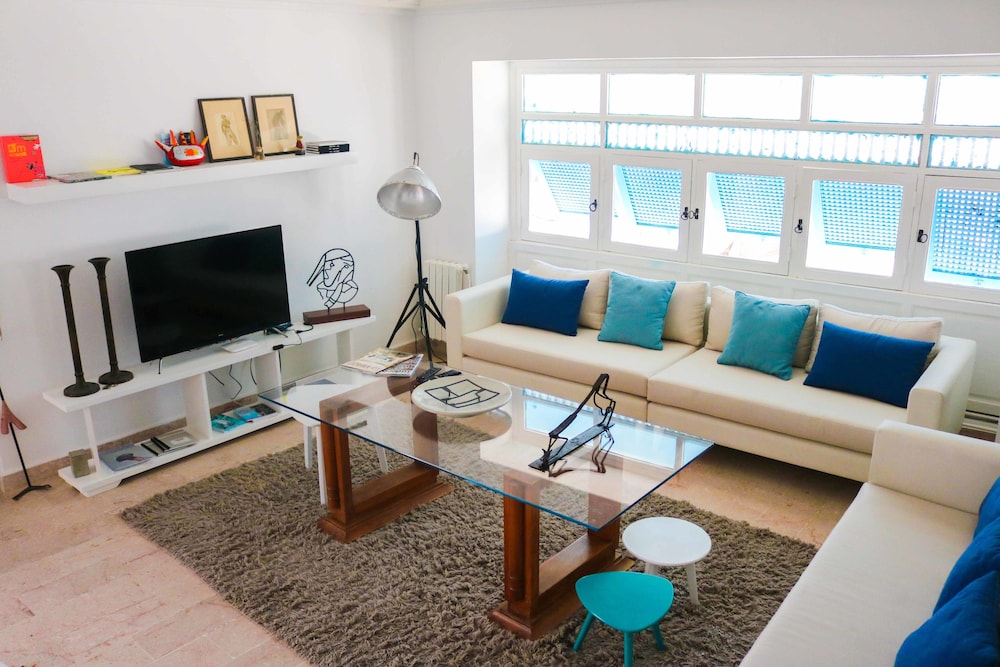 Apartment photo 1