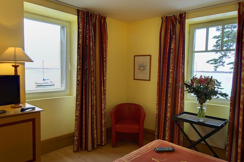 Standard Double or Twin Room, Park View photo 3