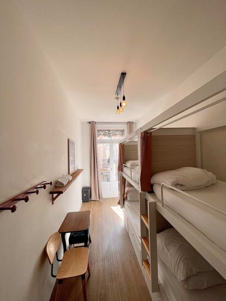 1 bed in a mixed dorm for 4 people