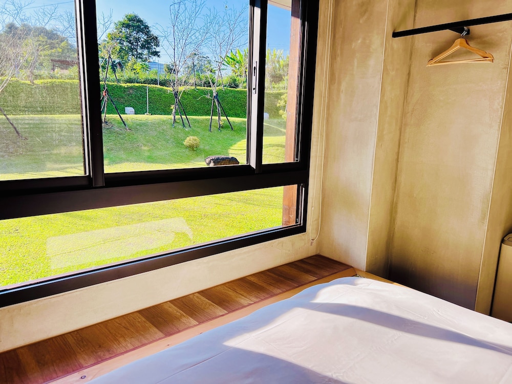 Elite Double Room, 1 Queen Bed, Non Smoking photo 1