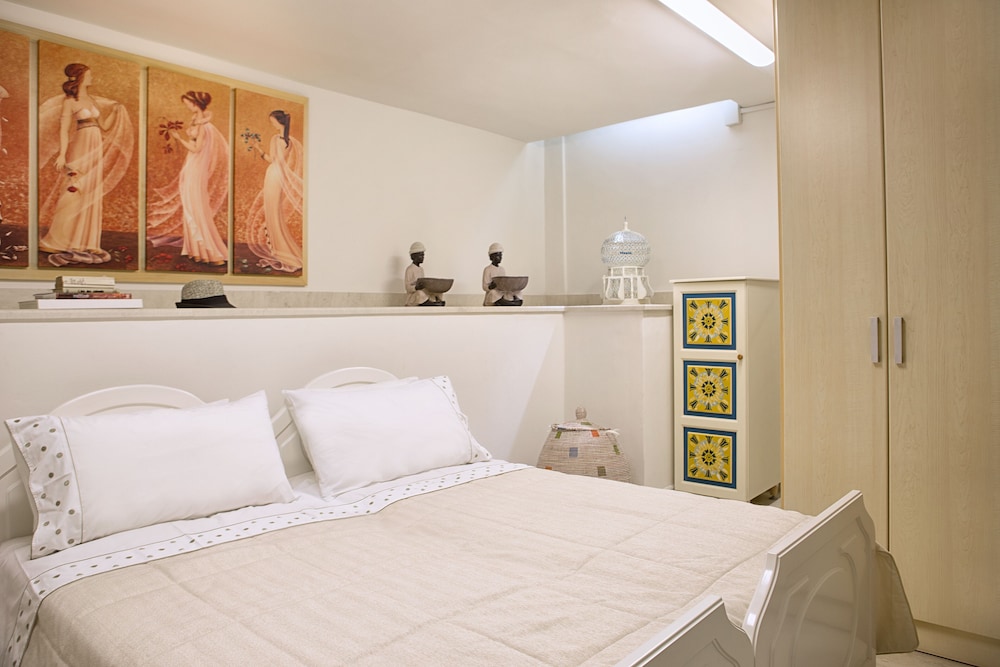 Villa, 4 Bedrooms, Sea View photo 1
