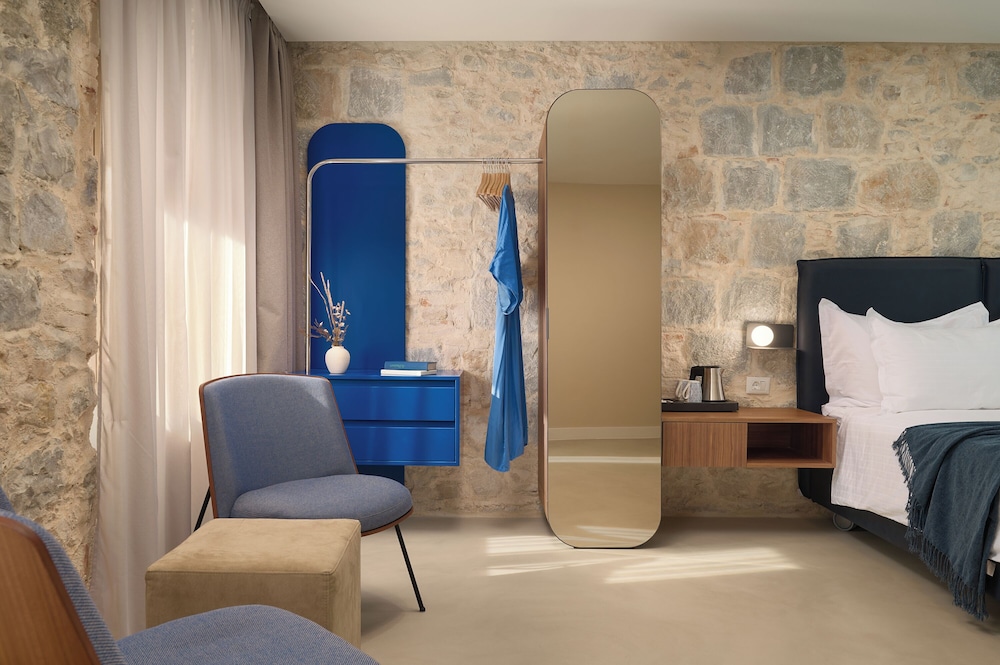 Deluxe Double Room - Photo 1