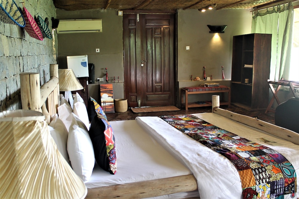 Deluxe Double Cottage with Plunge Pool