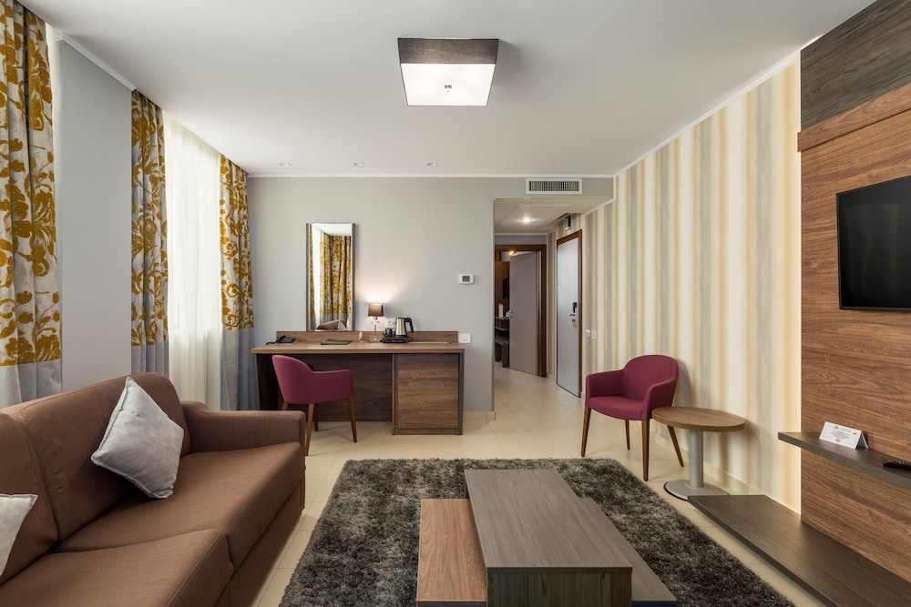 Apartment - Photo 3