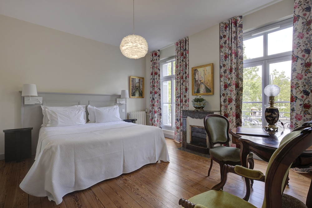Suite MONTRAVEL photo 1