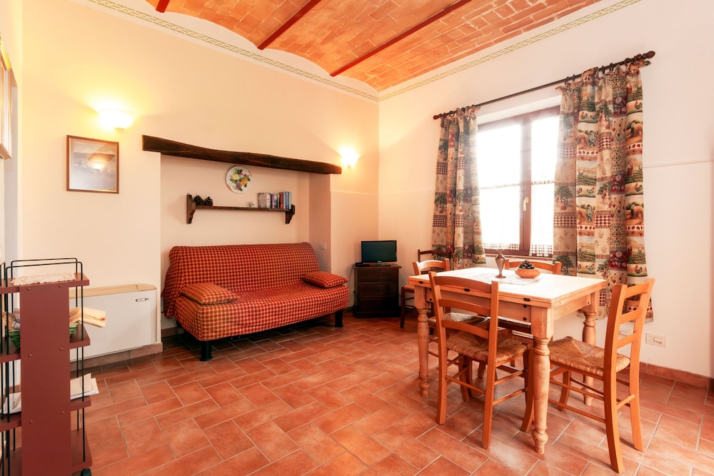 Classic Apartment, 1 Bedroom, Kitchen, Garden View photo 3