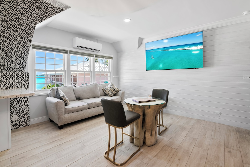 Luxury Apartment, 3 Bedrooms, Kitchen photo 3