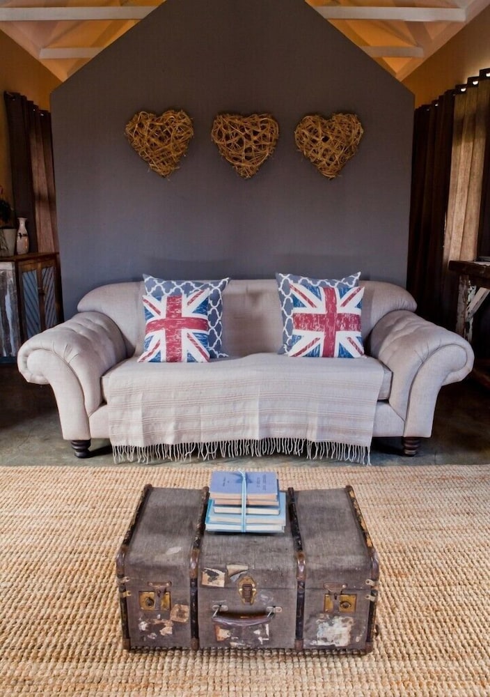 Honeymoon Suite photo 2
