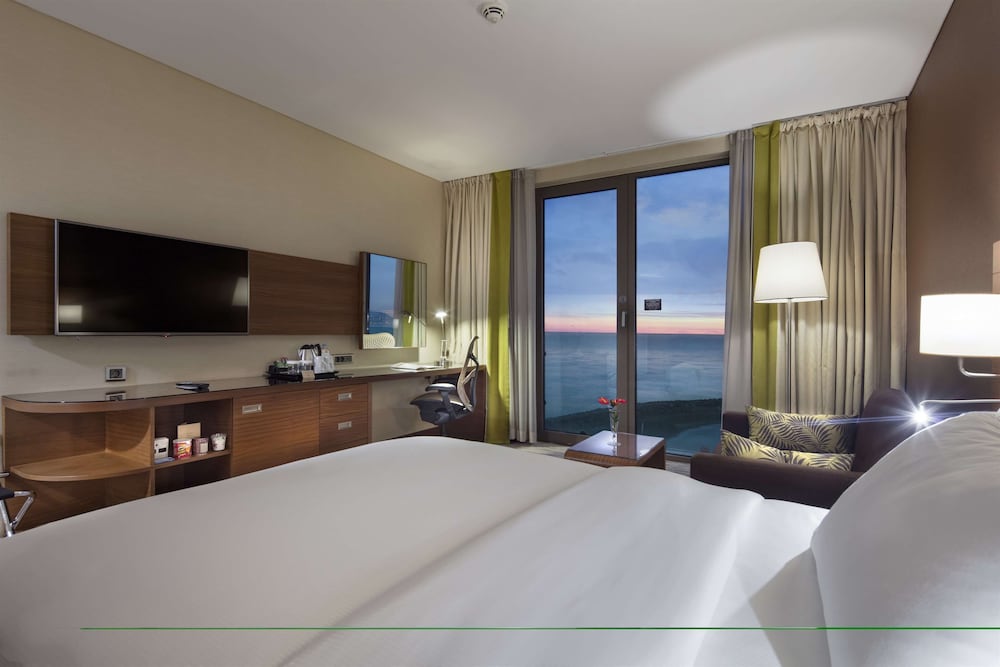 Deluxe Room, 1 King Bed