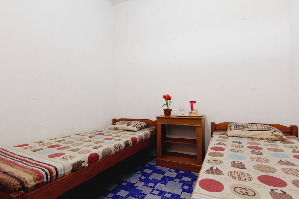 Standard Room - Photo 7