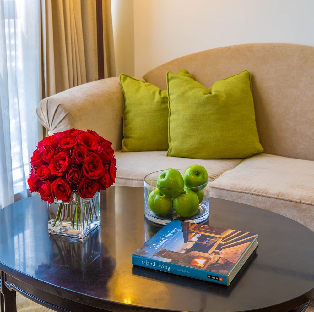 Deluxe Room - Photo 5