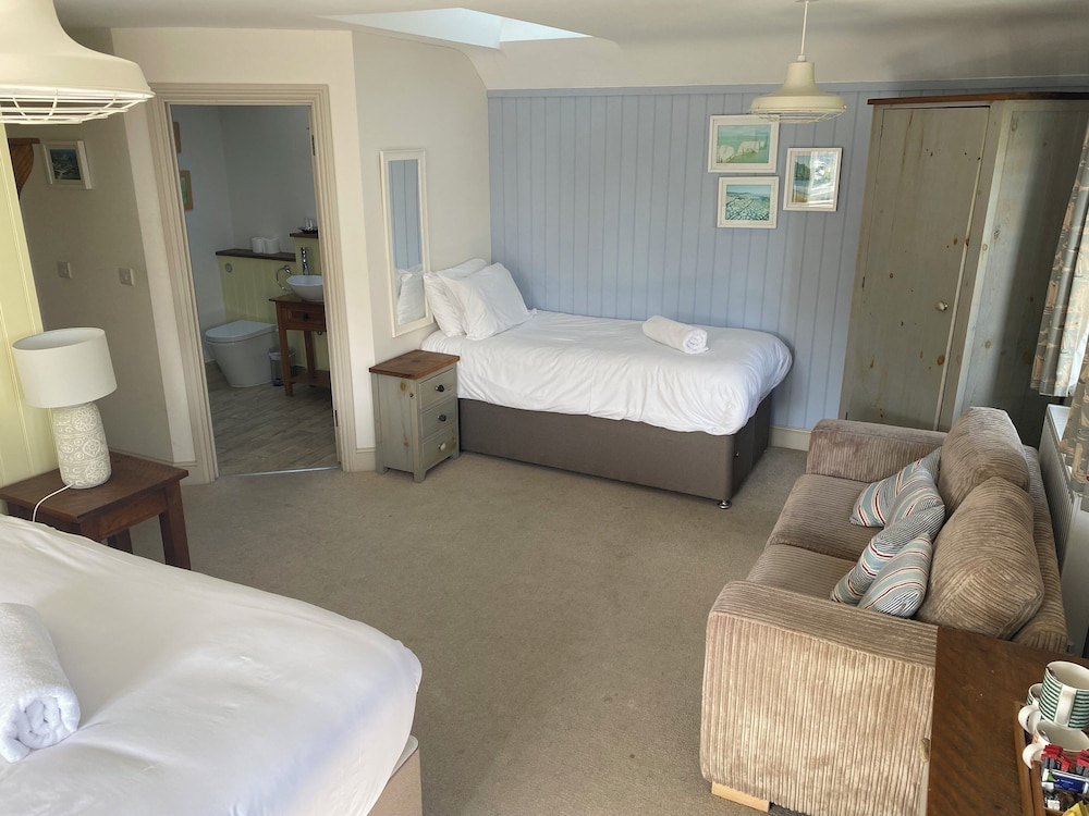Deluxe Triple Room - Photo 2