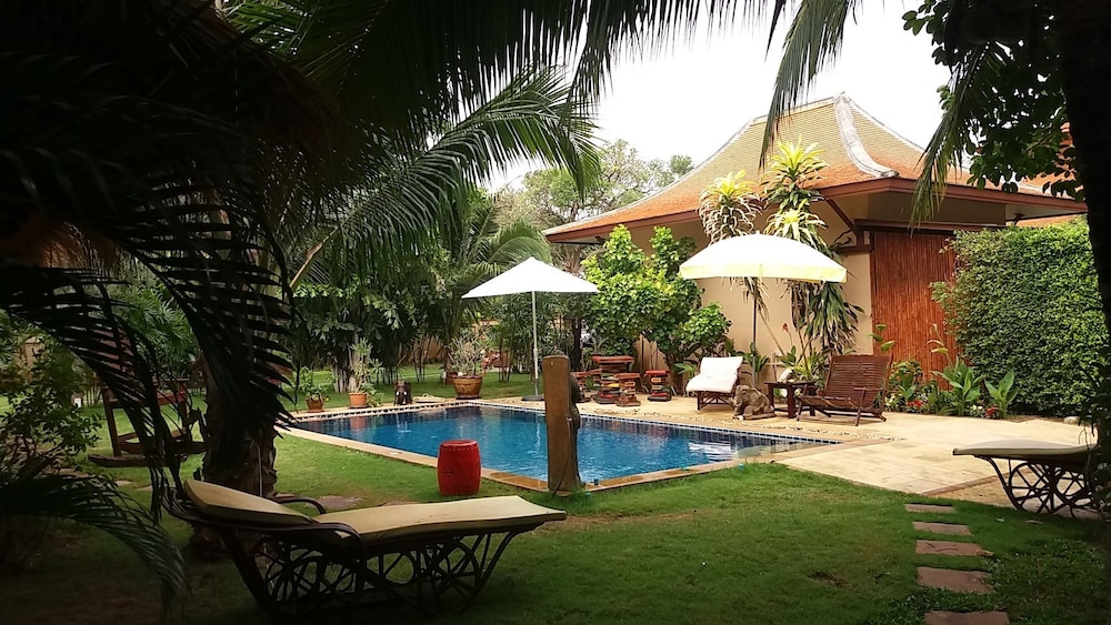 1-Bedroom Villa with Private Pool photo 3
