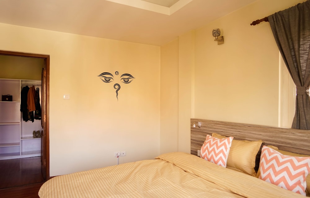 Deluxe Triple Room, Multiple Beds, Private Bathroom
