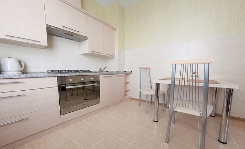 Classic Apartment (Nezavisimosti, 23) photo 3