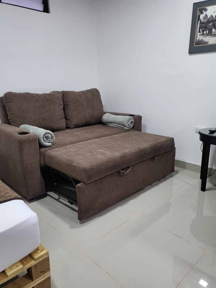 Deluxe Studio, 1 Bedroom, C photo 2