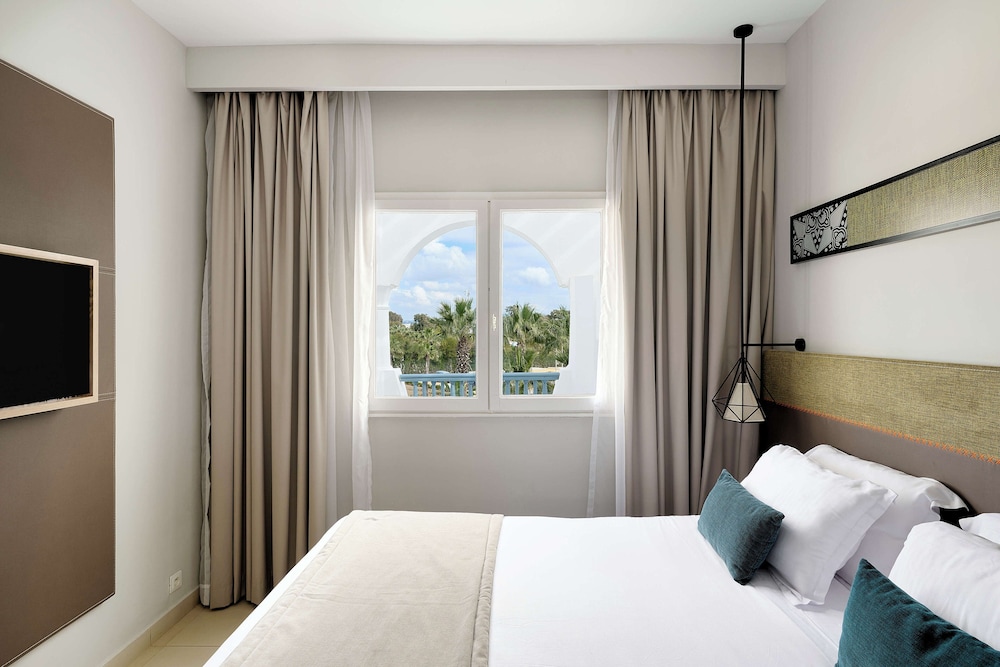 Suite, Garden View (Single Use) - Photo 4