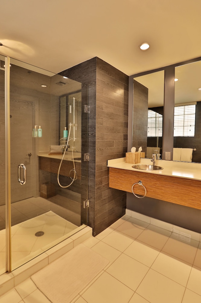 Standard Single Room thumbnail 6