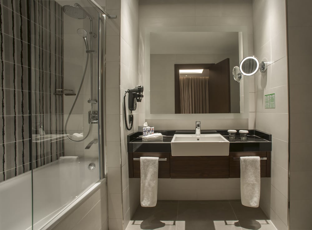 Suite, 1 King Bed, Smoking, Sea View