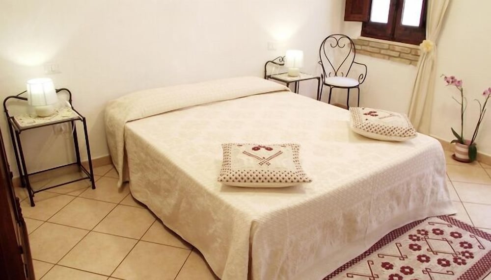 Double or Twin Room, Private Bathroom