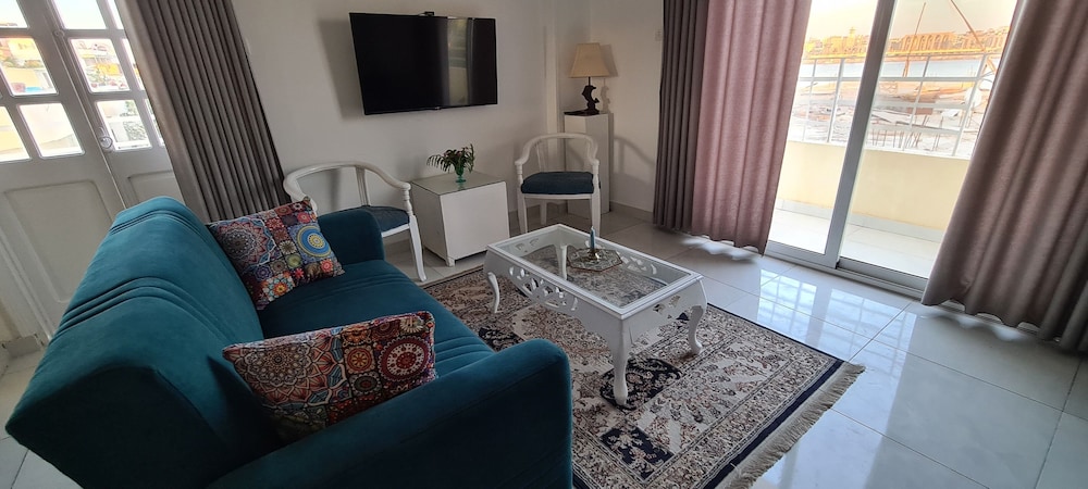 Apartment photo 1