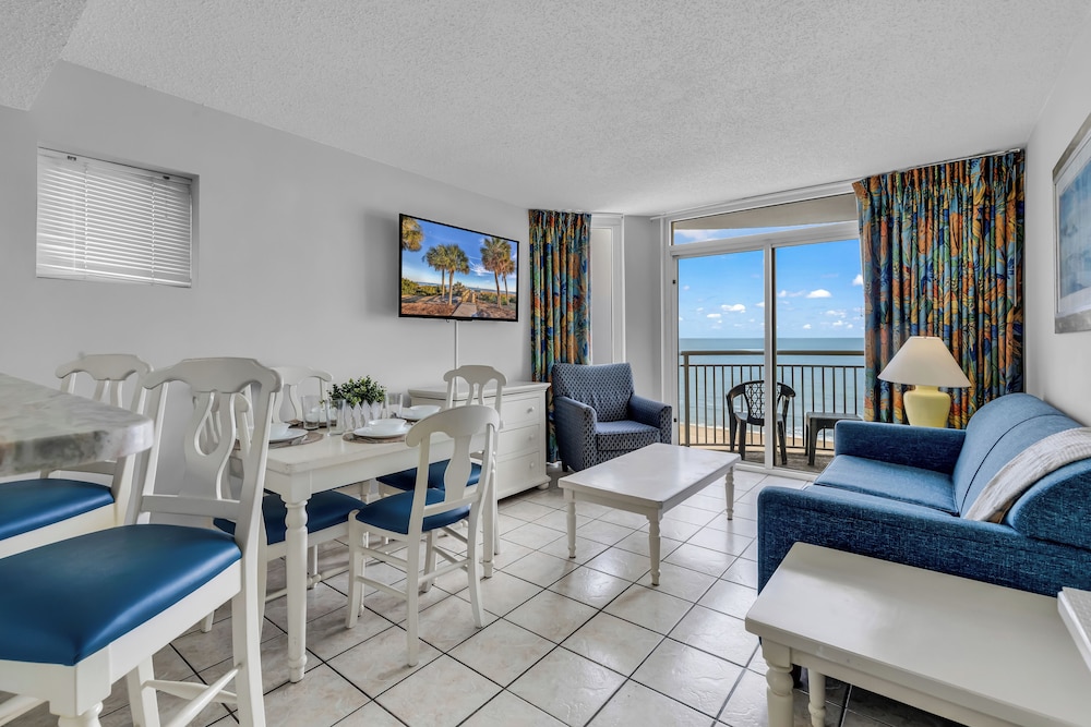 Classic Condo, 2 Bedrooms, Balcony, Ocean View