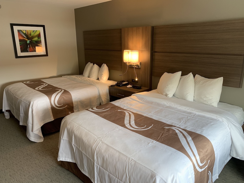 Room, 2 Queen Beds, Non Smoking - Photo 4