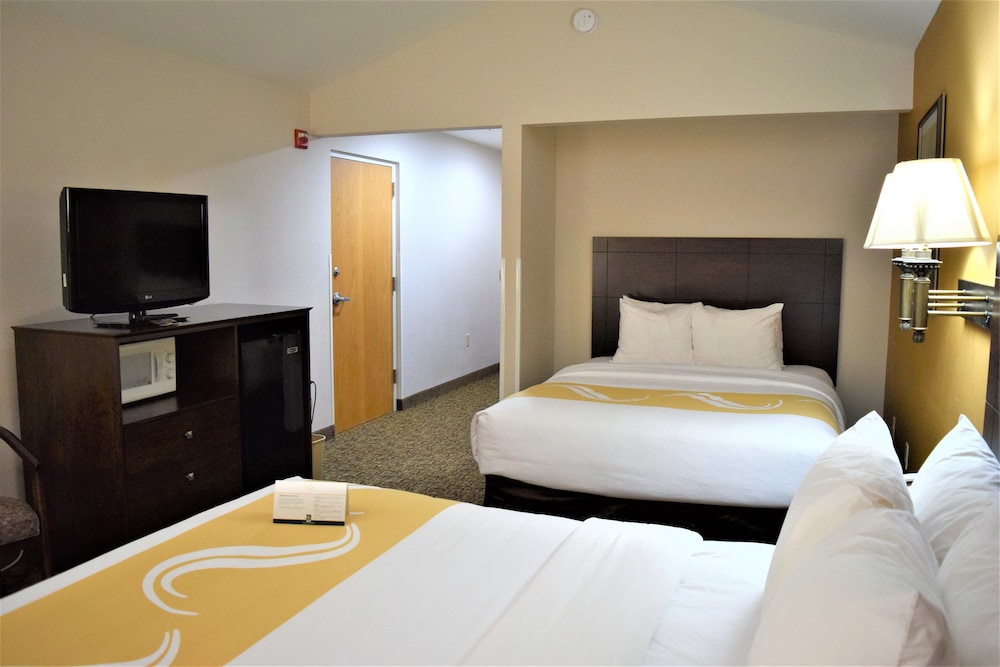 Room, 2 Queen Beds, Accessible, Non Smoking - Photo 3