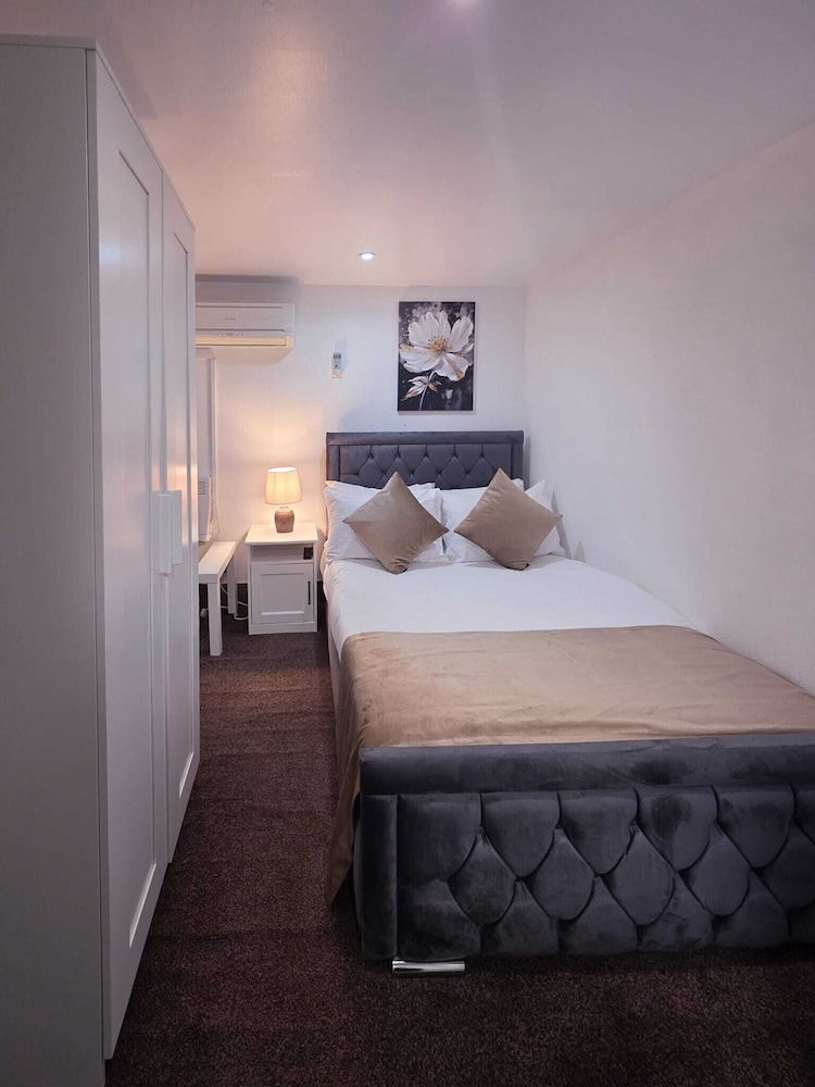Basic Single Room