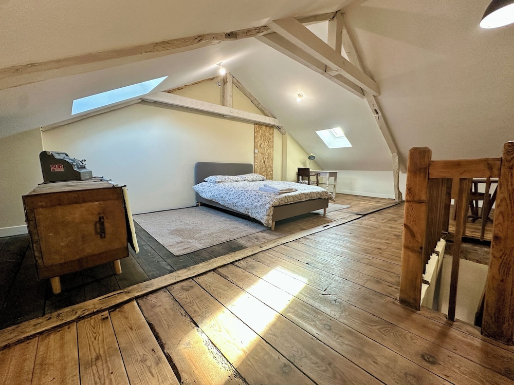 Superior Duplex, Garden View