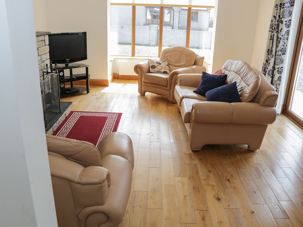 Cottage photo 2