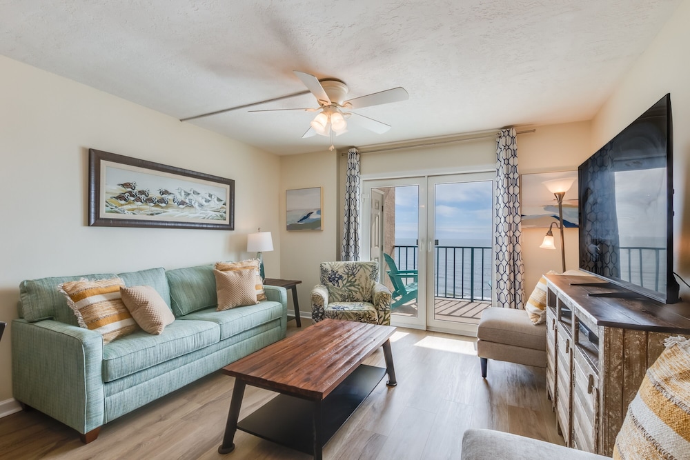 签名公寓,三卧室,阳台,海滩景观