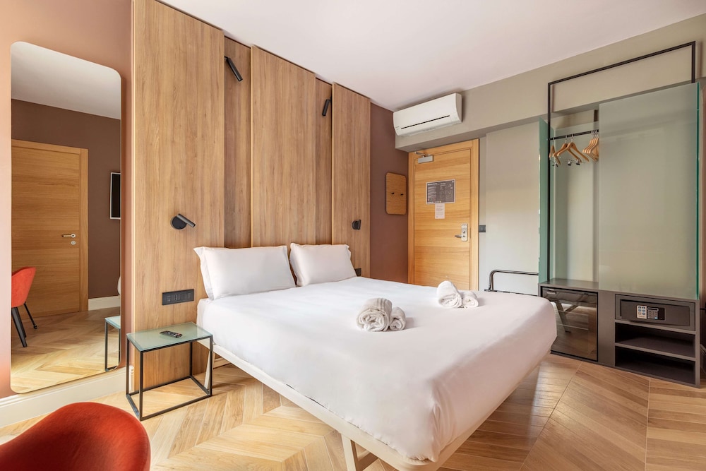 Superior Double Room, Non Smoking - Photo 1