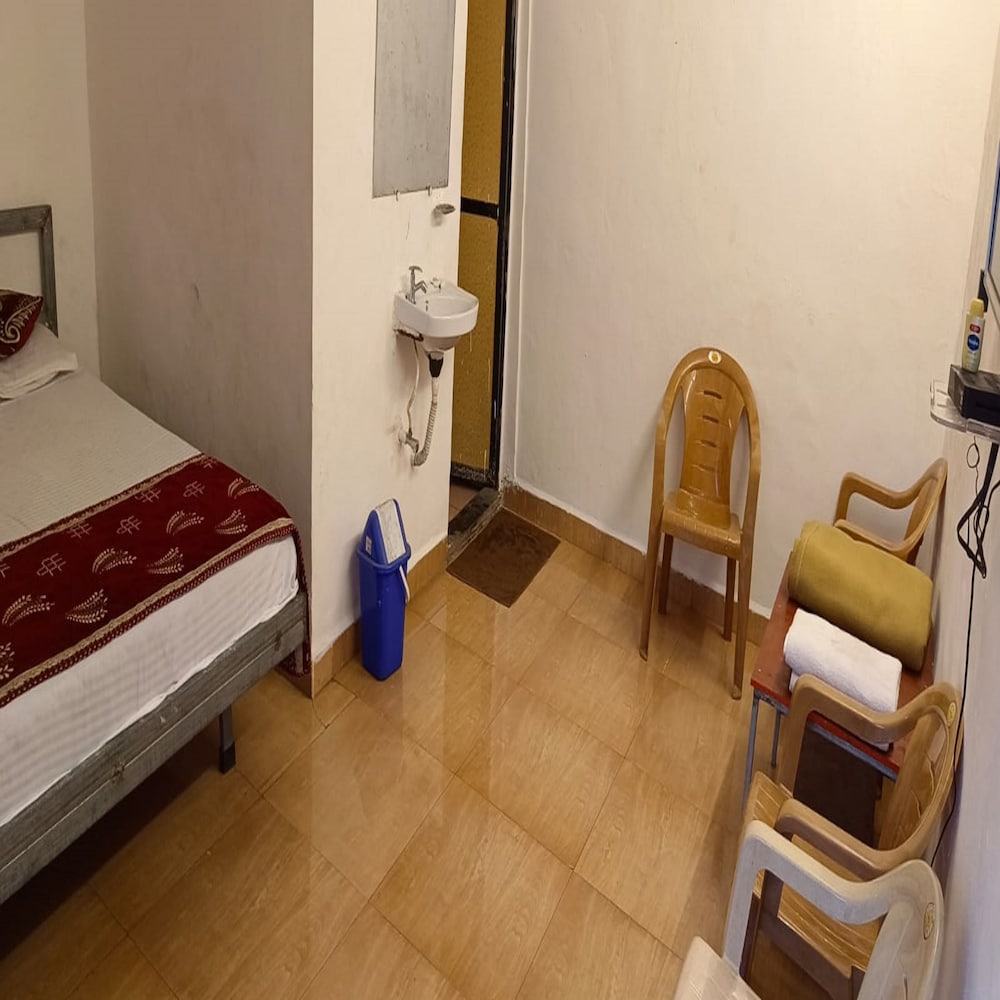 Standard Room, 1 Bedroom - Photo 3