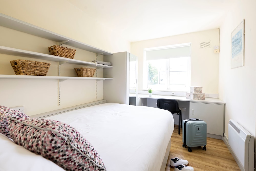Ensuite Apartment