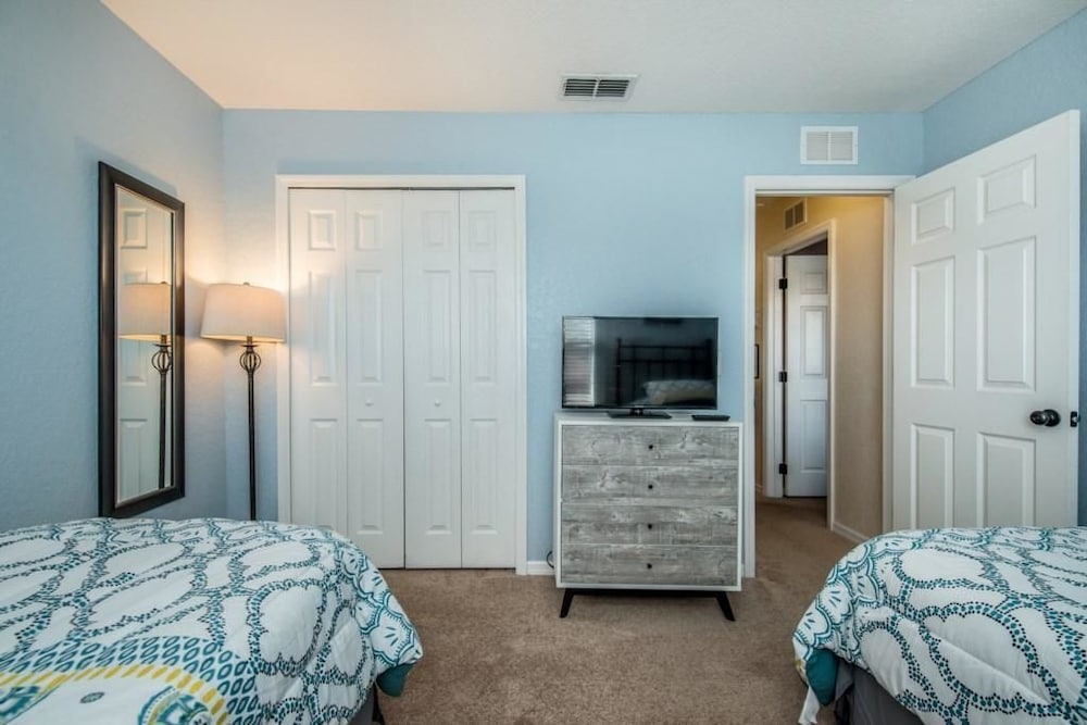 Apartment, Multiple Beds (1104CAL 4 bedroom Townhome in a Resor)