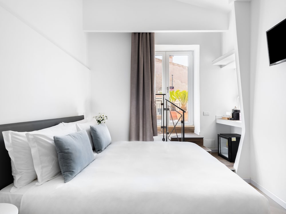 Standard Room with Terrace photo 2