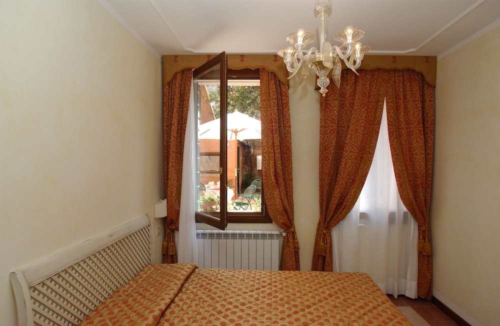 Quadruple Room photo 3