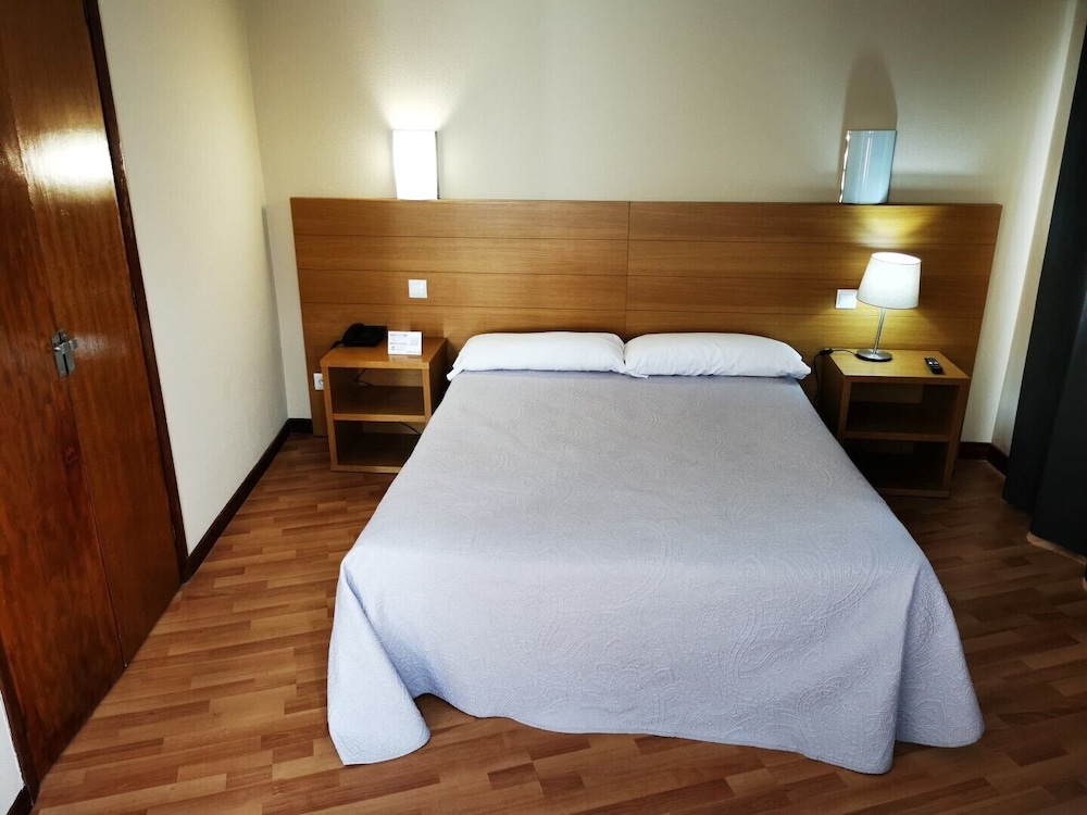 Standard Double Room - Photo 6