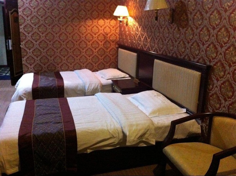 Deluxe Twin Room photo 3