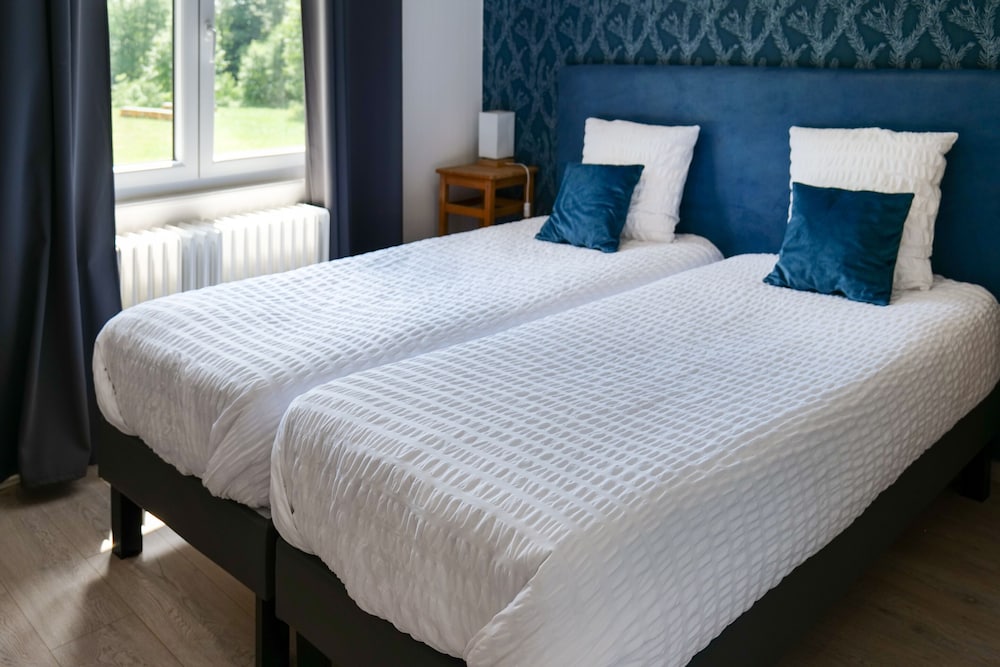 Classic Double Or Twin Room, Ensuite, Garden View - Photo 1