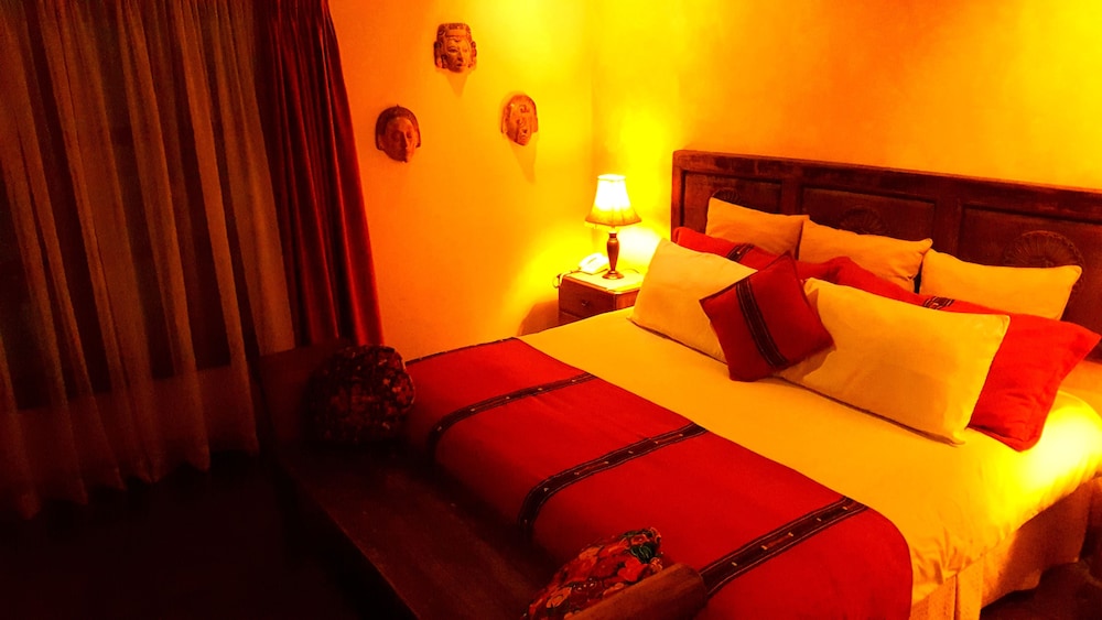 Superior Double Room, 1 King Bed, Private Bathroom, Garden View photo 3