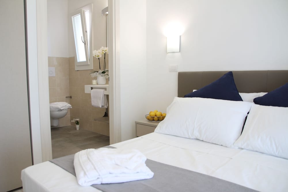 Superior Double or Twin Room, City View photo 2
